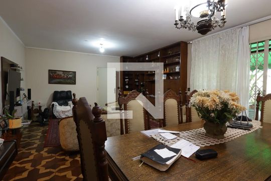 Sala de casa à venda com 3 quartos, 260m² em Vila Sonia, São Paulo