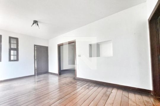 Casa à venda com 4 quartos, 506m² em São Bento, Belo Horizonte