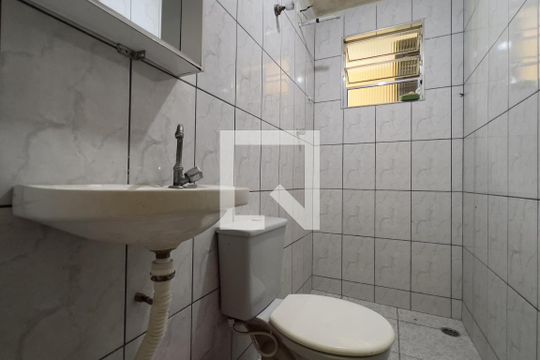 Edícula de casa para alugar com 2 quartos, 140m² em Jardim Santa Maria, Guarulhos