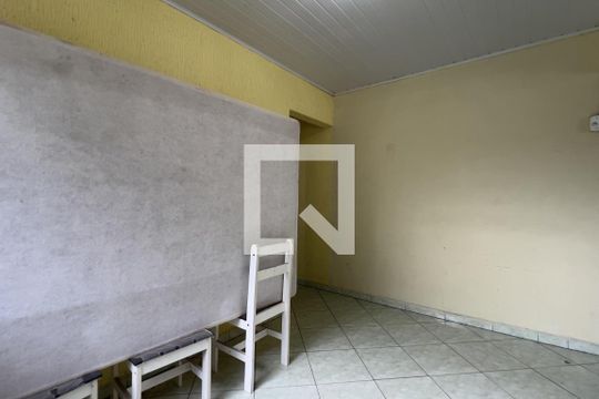 Edícula de casa para alugar com 2 quartos, 140m² em Jardim Santa Maria, Guarulhos