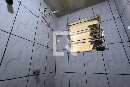 Edícula de casa para alugar com 2 quartos, 140m² em Jardim Santa Maria, Guarulhos