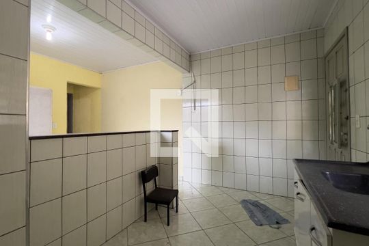 Edícula de casa para alugar com 2 quartos, 140m² em Jardim Santa Maria, Guarulhos