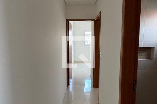 Corredor de apartamento à venda com 2 quartos, 100m² em Parque das Nações, Santo André