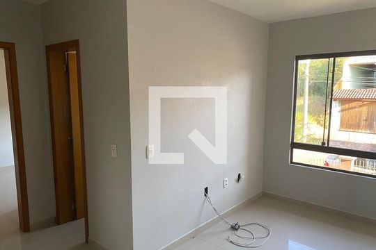 Sala de apartamento à venda com 2 quartos, 80m² em Rincão, Novo Hamburgo