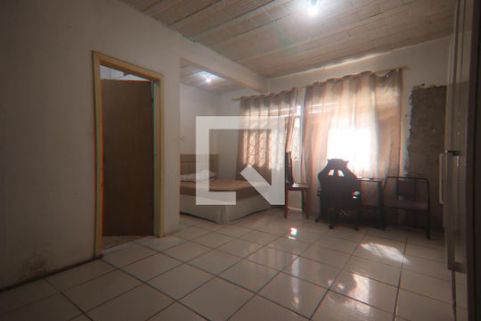 suíte de casa para alugar com 1 quarto, 70m² em Hamburgo Velho, Novo Hamburgo