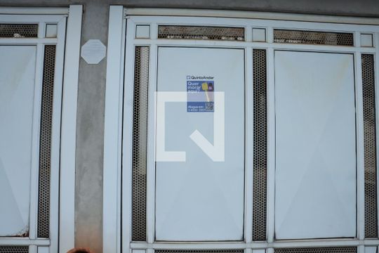 Casa de Condomínio para alugar com 4 quartos, 355m² em Jardim Rosalina, Cotia
