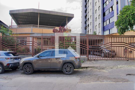 Fachada da Casa de casa para alugar com 8 quartos, 568m² em Calafate, Belo Horizonte
