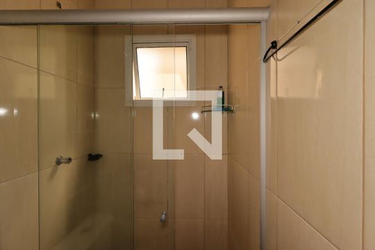 Banheiro de apartamento à venda com 2 quartos, 78m² em Vila Progresso, Santo André