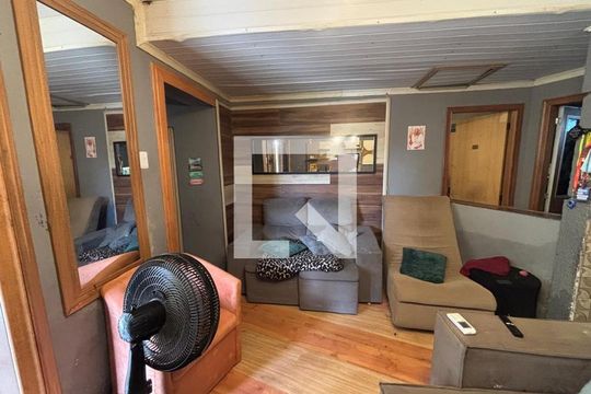 Sala de casa à venda com 4 quartos, 200m² em Campestre, São Leopoldo