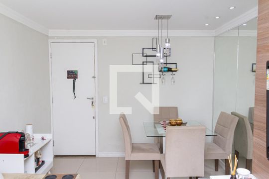 Sala de apartamento à venda com 2 quartos, 43m² em Campo Grande, Rio de Janeiro