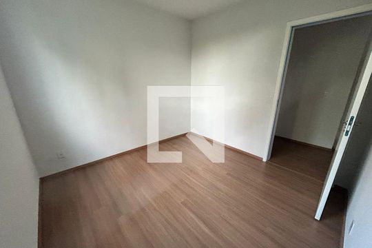 Quarto de apartamento para alugar com 2 quartos, 53m² em Feitoria, São Leopoldo