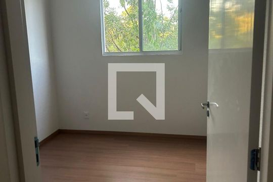 Quarto de apartamento para alugar com 2 quartos, 53m² em Feitoria, São Leopoldo