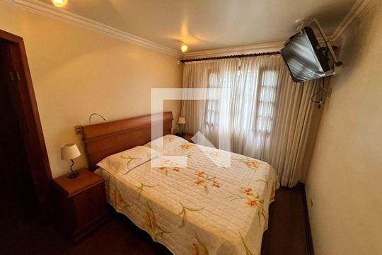 Casa à venda com 4 quartos, 141m² em Bela Aliança, São Paulo