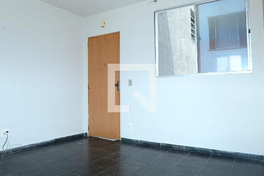 Sala de apartamento à venda com 2 quartos, 42m² em Dom Silverio, Belo Horizonte