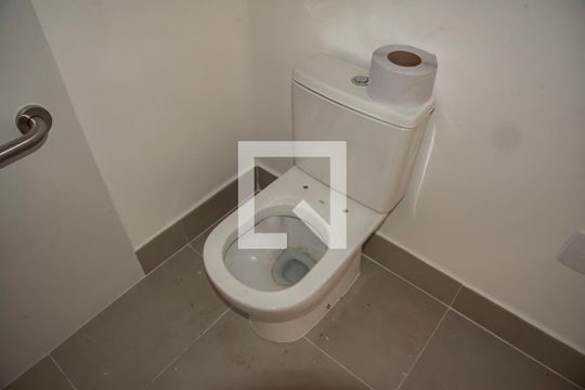 Banheiro de kitnet/studio à venda com 1 quarto, 25m² em Vila da Saúde, São Paulo