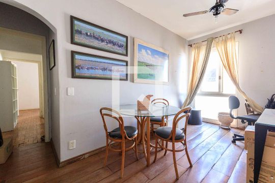 Apartamento para alugar com 2 quartos, 59m² em Moinhos de Vento, Porto Alegre