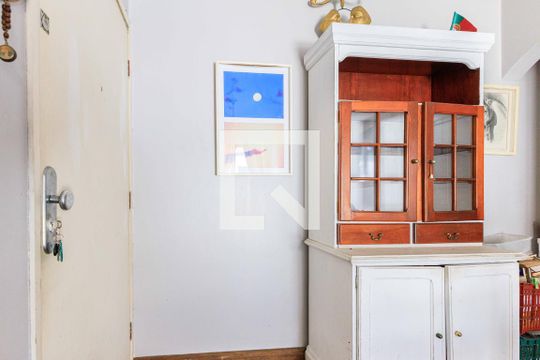 Sala de apartamento para alugar com 2 quartos, 59m² em Moinhos de Vento, Porto Alegre