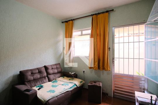 Sala de casa à venda com 2 quartos, 123m² em Chácara Califórnia, São Paulo