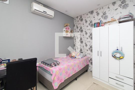 quarto de casa à venda com 2 quartos, 85m² em Glória, Porto Alegre