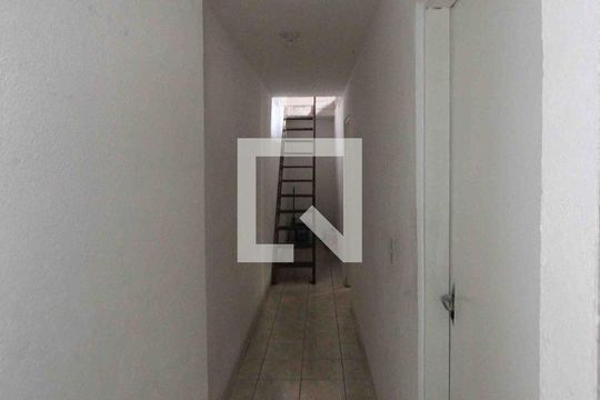 Corredor de casa à venda com 3 quartos, 148m² em Jardim Sapopemba, São Paulo