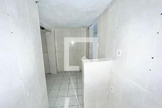 Sala/Quarto de kitnet/studio para alugar com 1 quarto, 18m² em Vila Aurora (zona Norte), São Paulo