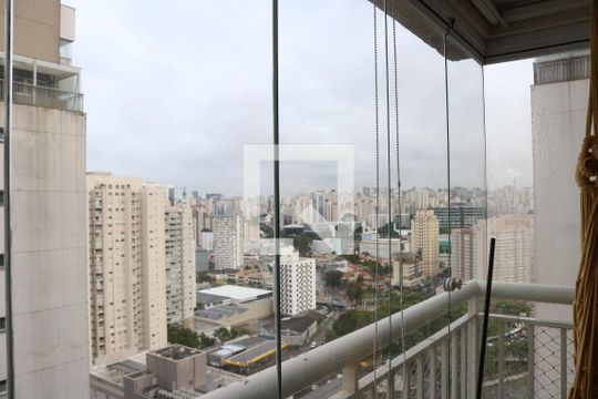 Varanda de apartamento para alugar com 2 quartos, 70m² em Parque Industrial Tomas Edson, São Paulo