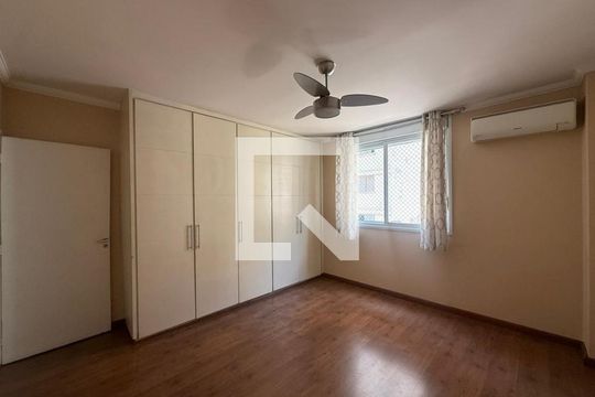 Apartamento à venda com 4 quartos, 180m² em Jardim Paulista, São Paulo