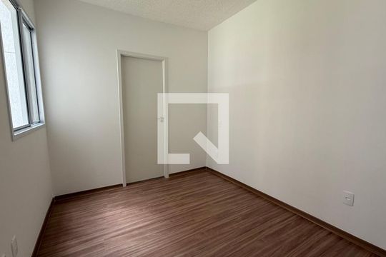 Quarto de apartamento para alugar com 2 quartos, 47m² em Palmeiras, Belo Horizonte
