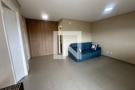 Studio de apartamento para alugar com 1 quarto, 46m² em Empresarial 18 do Forte, Barueri
