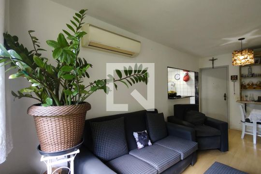 Sala de apartamento à venda com 3 quartos, 75m² em Taquara, Rio de Janeiro