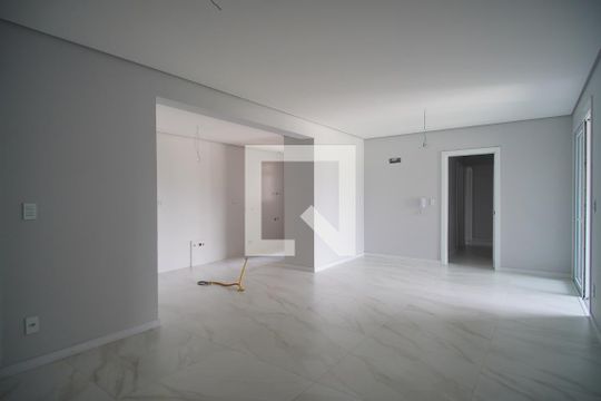 Sala de apartamento à venda com 3 quartos, 100m² em Morro do Espelho, São Leopoldo