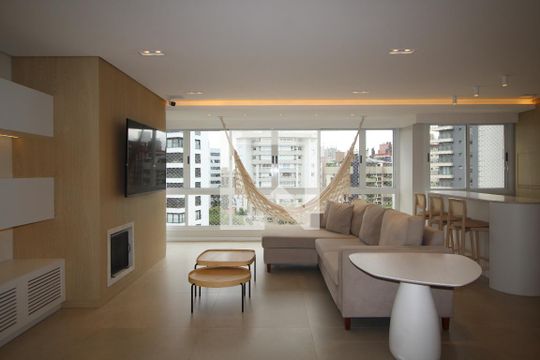 Sala de apartamento para alugar com 3 quartos, 145m² em Petrópolis, Porto Alegre