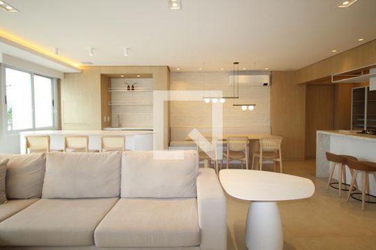 Sala de apartamento para alugar com 3 quartos, 145m² em Petrópolis, Porto Alegre