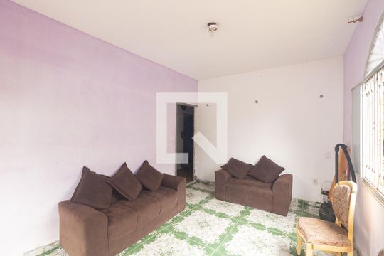 Sala de casa para alugar com 2 quartos, 150m² em Guaratiba, Rio de Janeiro