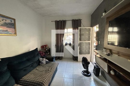 Casa à venda com 2 quartos, 110m² em Ramos, Rio de Janeiro