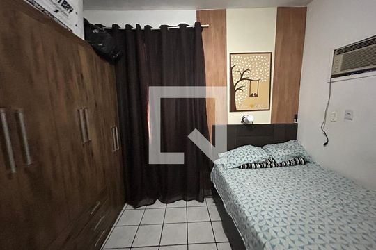 Casa à venda com 2 quartos, 110m² em Ramos, Rio de Janeiro