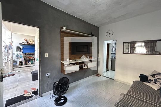 Casa à venda com 2 quartos, 110m² em Ramos, Rio de Janeiro