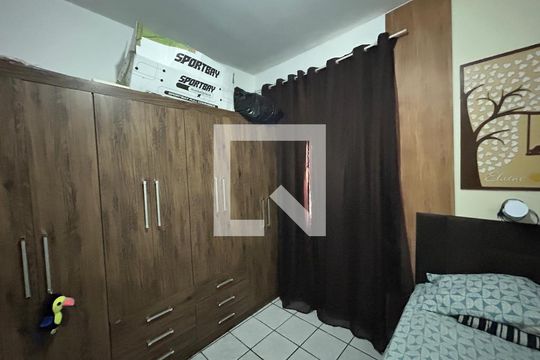 Casa à venda com 2 quartos, 110m² em Ramos, Rio de Janeiro