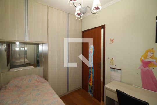 Quarto 1 de casa à venda com 3 quartos, 216m² em Parque Sao Domingos, São Paulo