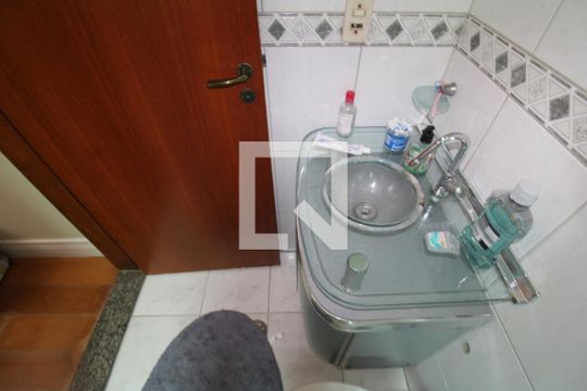 Quarto 1 - Banheiro de casa à venda com 3 quartos, 216m² em Parque Sao Domingos, São Paulo