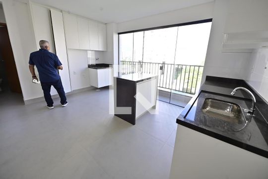 Apartamento para alugar com 2 quartos, 60m² em Vila Rosa, Goiânia