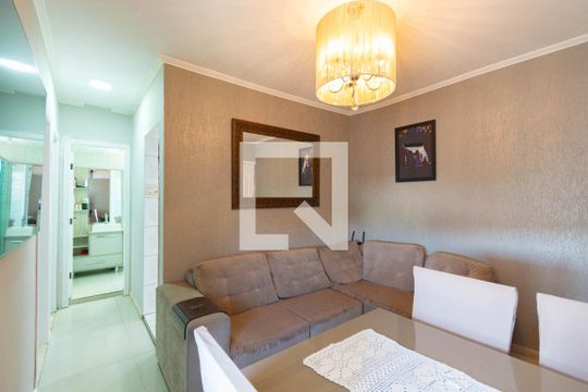 Apartamento para alugar com 2 quartos, 43m² em Guajuviras, Canoas
