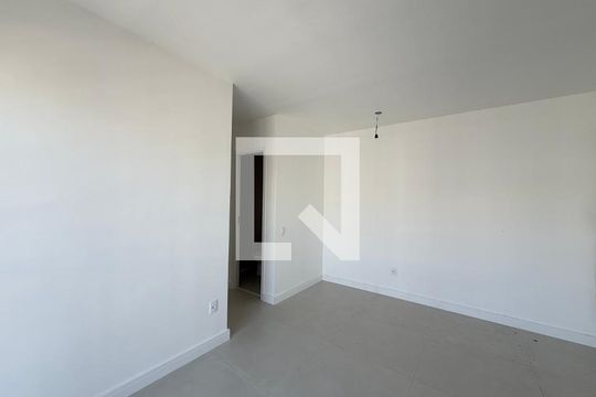 Sala de apartamento à venda com 2 quartos, 46m² em Jacarepaguá, Rio de Janeiro
