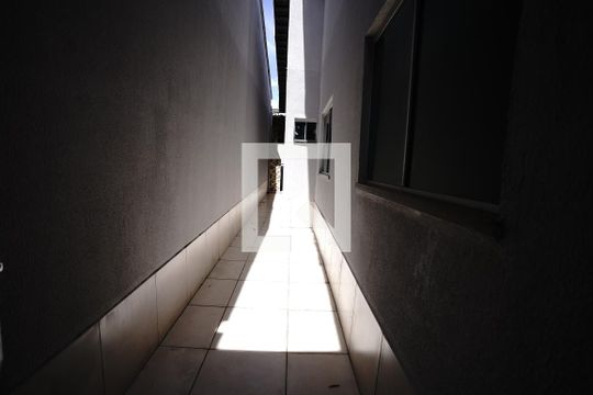 Casa à venda com 3 quartos, 180m² em Residencial Center Ville, Goiânia