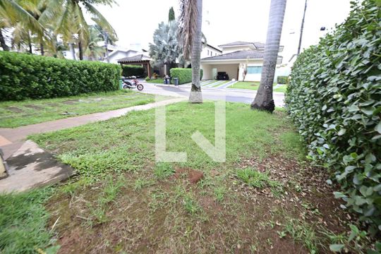 Casa de Condomínio à venda com 3 quartos, 250m² em Residencial Center Ville, Goiânia