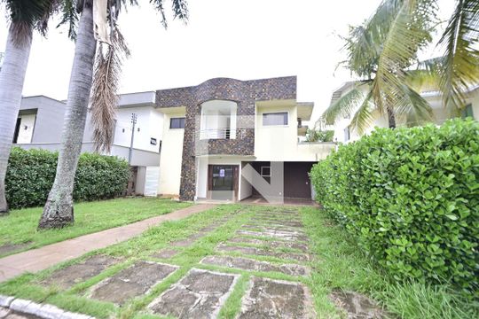 Casa de Condomínio à venda com 3 quartos, 250m² em Residencial Center Ville, Goiânia