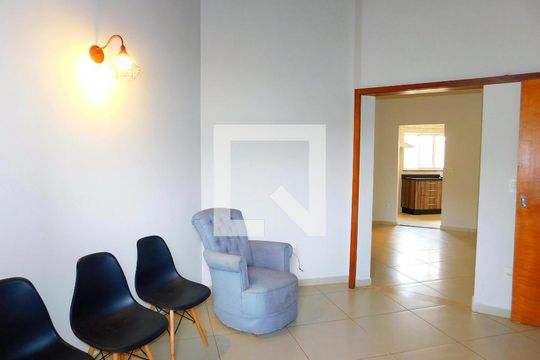 Casa de Condomínio para alugar com 3 quartos, 151m² em Betel, Paulínia