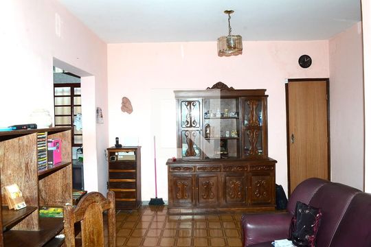 Sala de casa à venda com 4 quartos, 360m² em Goiânia, Belo Horizonte