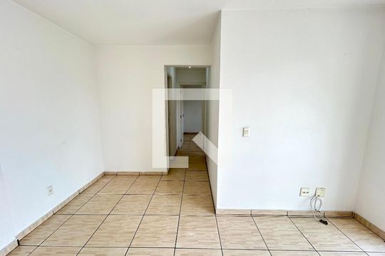 Sala de apartamento para alugar com 2 quartos, 65m² em Vila das Palmeiras, Guarulhos