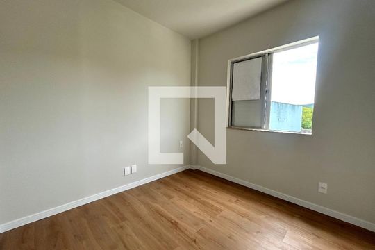 Quarto 1 de apartamento para alugar com 3 quartos, 89m² em Trindade, Florianópolis